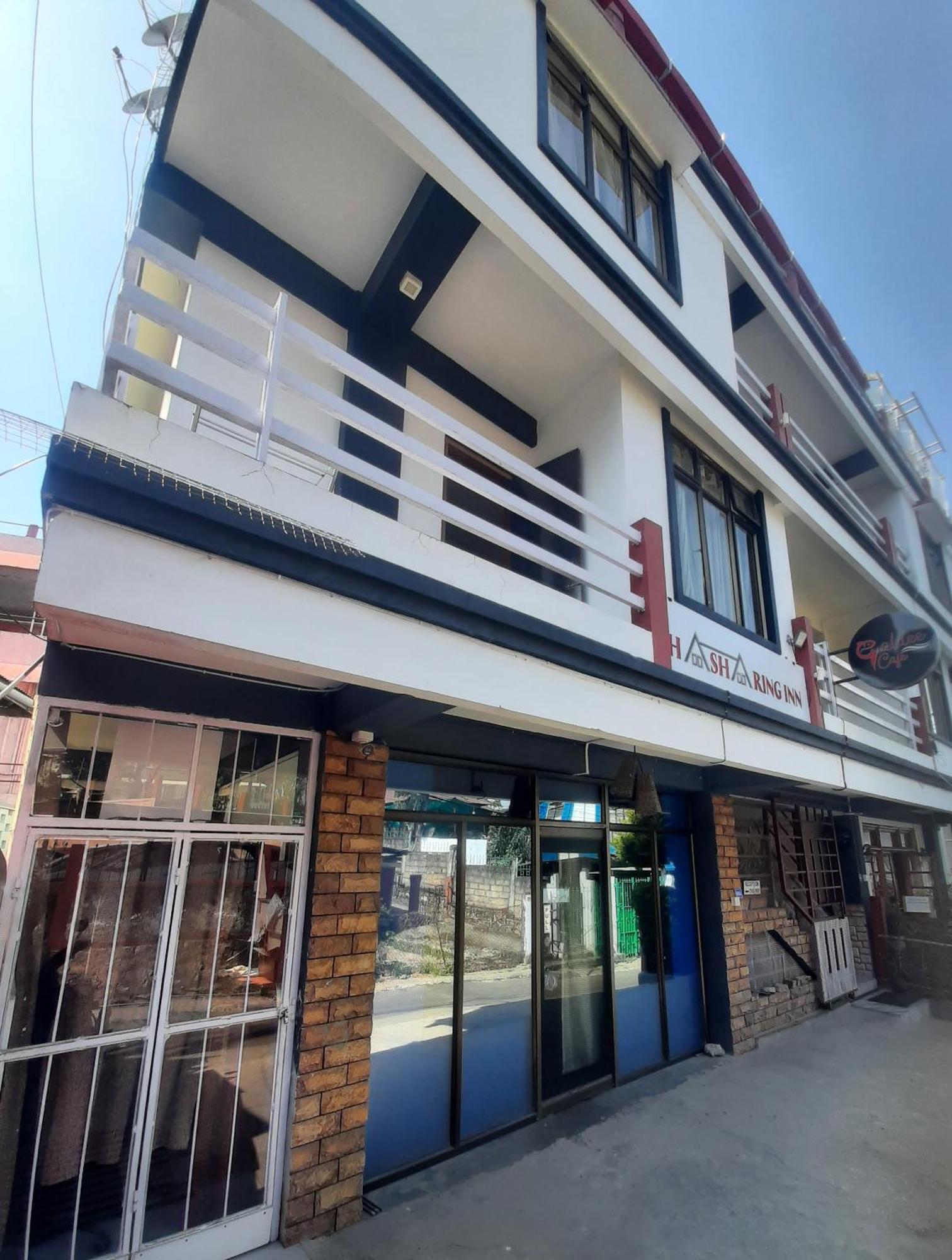 Lägenhet på 350 m² i Laitumkhrah, med 10 sovrum och 10 badrum  Shillong Exteriör bild